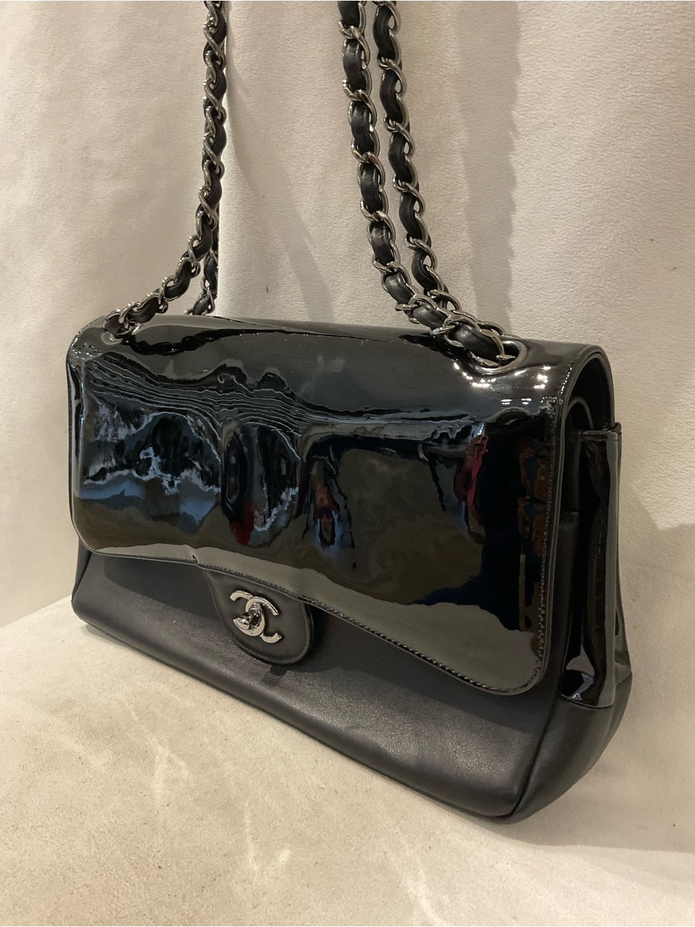 Chanel Bag - Picture 2 of 12